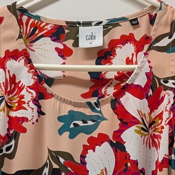 CAbi #5542 Hibiscus Print Sleeveless Blouse - Picture 6 of 15